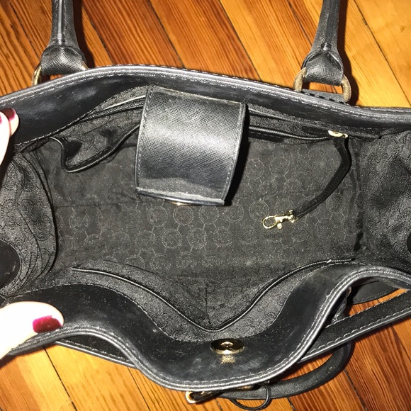 Michael Kors Black Tote in EUC - Picture 5 of 8